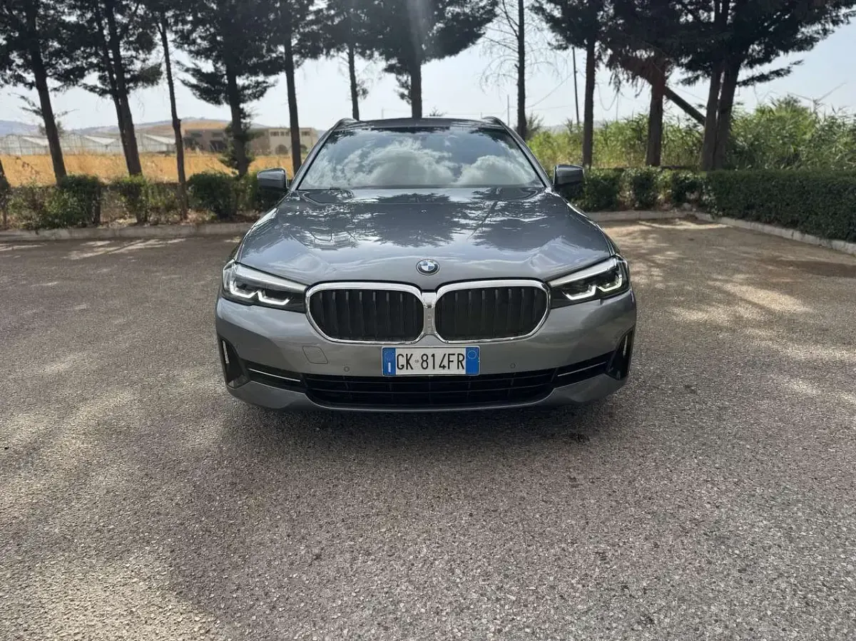 Usata BMW 520 190 CV (139 kW) 2022 Grigio Berlina