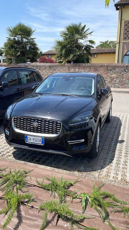Usata 2022 Jaguar E-Pace R-Dynamic SUV | 28.000 € (Super prezzo) - Immagine 1/3