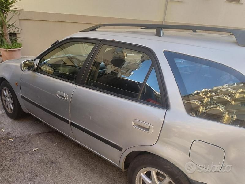 Usata Toyota Corolla 1999 Station wagon