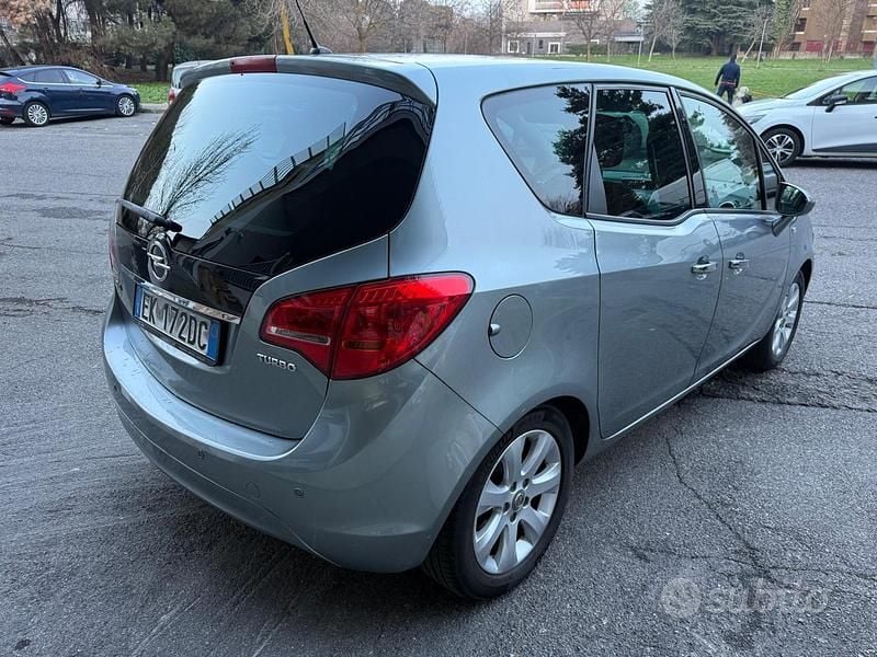 Usata Opel Meriva Cosmo 120 CV (88 kW) 2011 Blu Monovolume