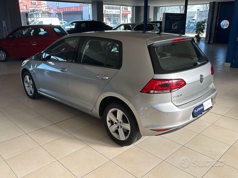 Usata VW Golf VII Highline 110 CV (80 kW) 2016 Grigio Berlina