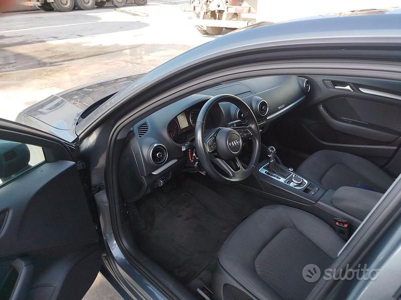 Usata Audi A3 116 CV (85 kW) 2019 Grigio Berlina