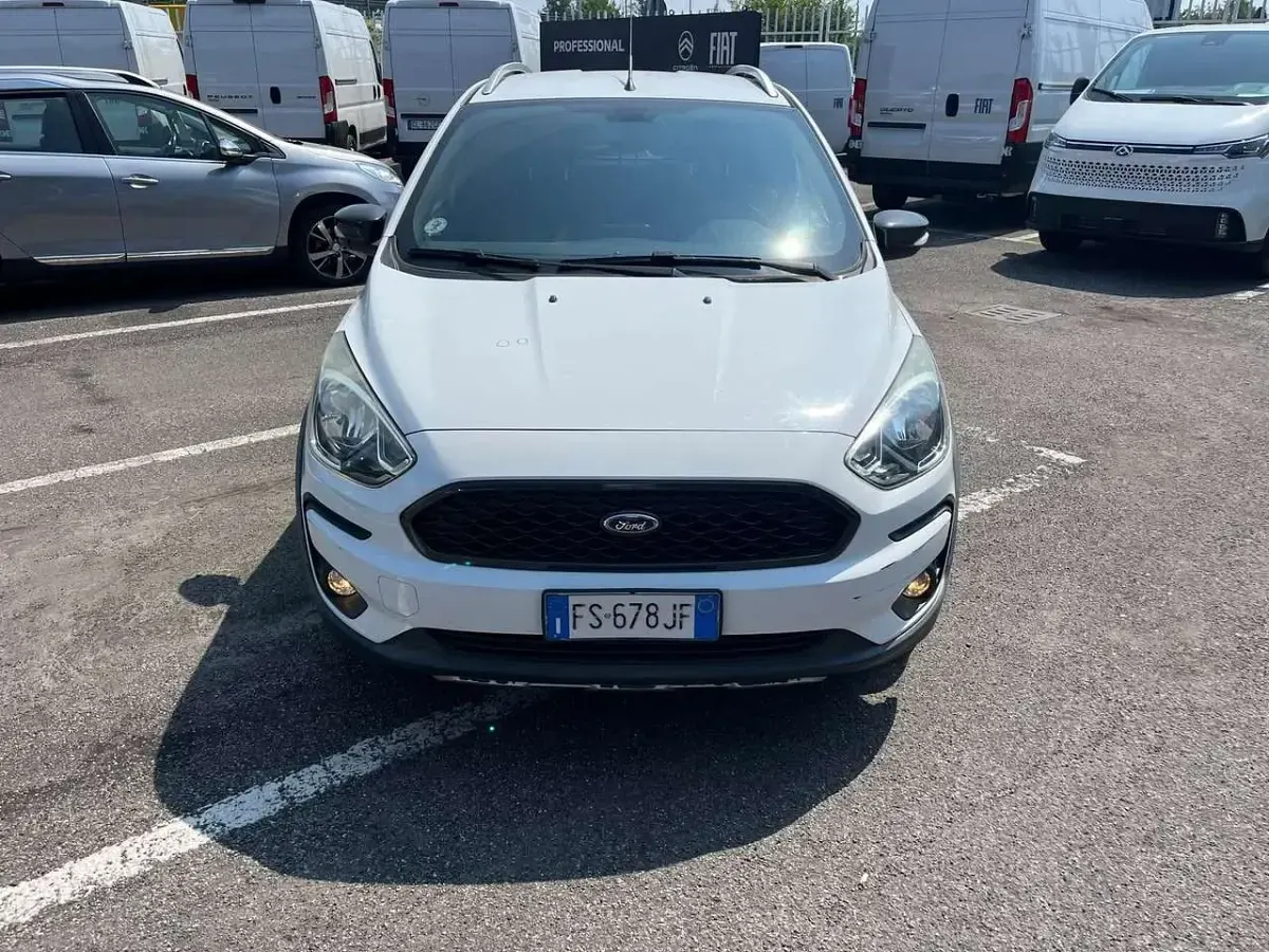 Usata Ford Ka Active 86 CV (63 kW) 2018 Bianco Berlina