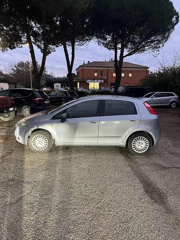 Usata Fiat Punto 60 CV (44 kW) 2005 Berlina