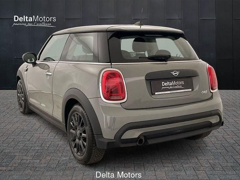 Usata Mini ONE Classic 75 CV (55 kW) 2021 Gray Utilitaria
