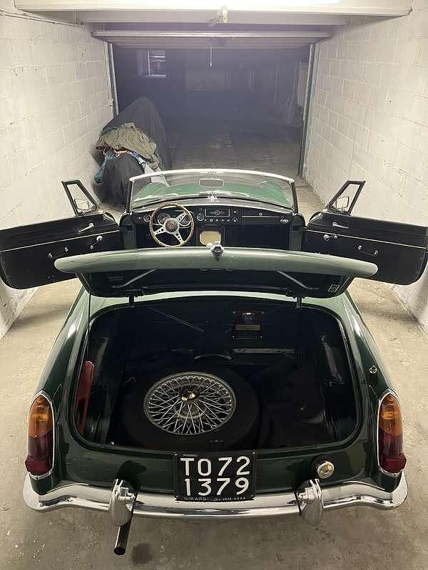 Usata MG B 91 CV (66 kW) 1965 Verde Cabrio