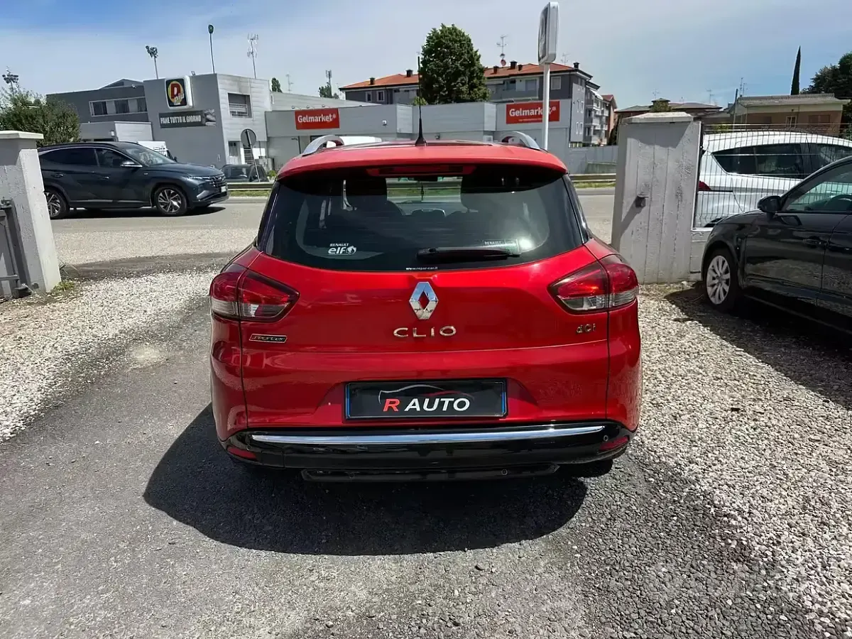 Usata Renault Clio GrandTour 90 CV (66 kW) 2014 Rosso Station wagon