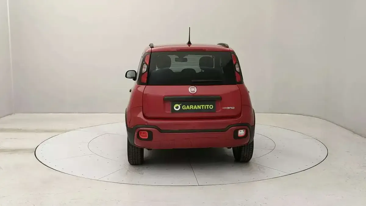 Usata Fiat Panda Cross Cross 70 CV (51 kW) 2024 Rosso Utilitaria