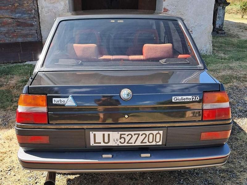 Usata Alfa Romeo Giulietta 170 CV (125 kW) 1983 Nero Berlina