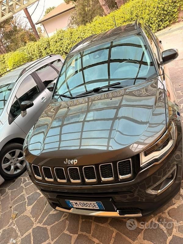 Usata Jeep Compass Limited 140 CV (102 kW) 2017 SUV