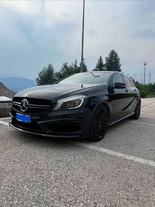 Usata Mercedes A45 AMG AMG 379 CV (278 kW) 2014 Nero Utilitaria