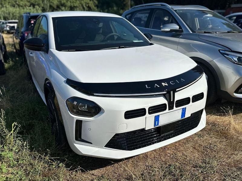 Usata Lancia Ypsilon 110 CV (80 kW) 2025 Bianco Utilitaria