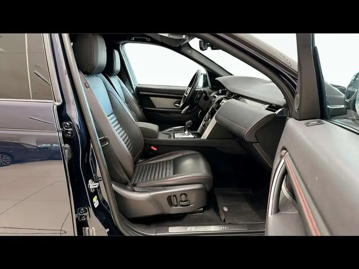 Usata Land Rover Discovery Sport SE Dynamic 163 CV (119 kW) 2022 Portofino blue SUV