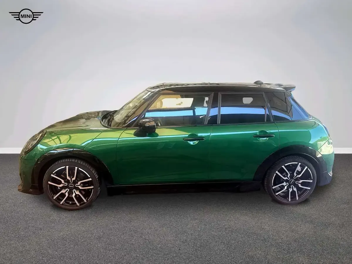 Usata Mini John Cooper Works 204 CV (150 kW) 2025 Verde Utilitaria
