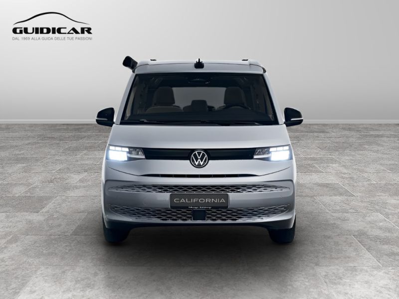 Nuova VW California Beach 150 CV (110 kW) 2025 Argento Furgone