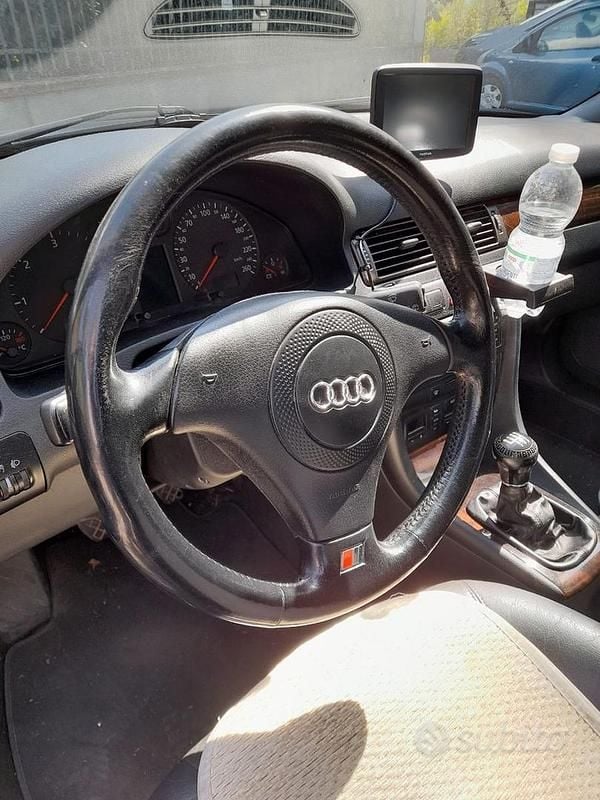 Usata Audi A6 140 CV (102 kW) 2000 Grigio Station wagon