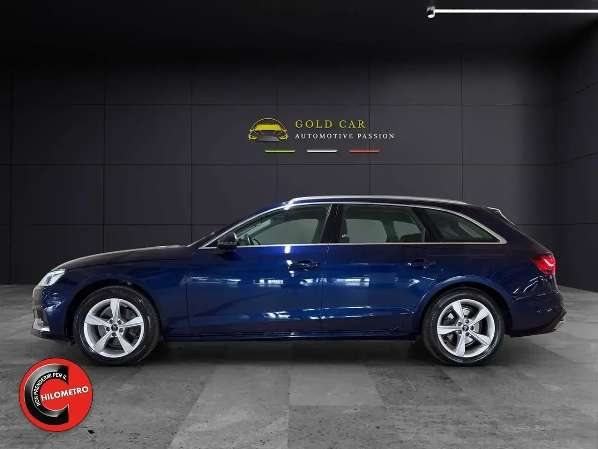 Usata Audi A4 Advanced Plus 163 CV (119 kW) 2024 Blu/azzurro Station wagon