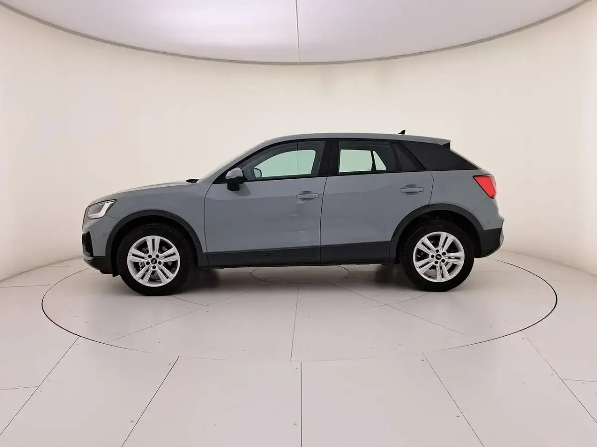 Gebraucht Audi Q2 Admired 110 PS (80 kW) 2022 Grau SUV