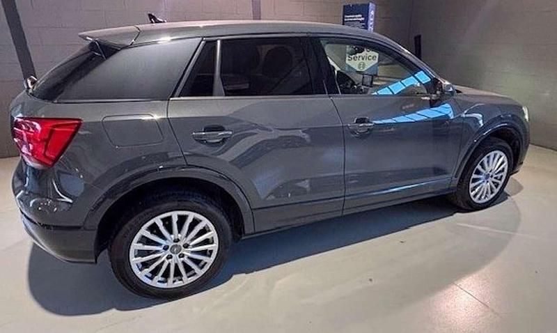 Usata Audi Q2 Admired 150 CV (110 kW) 2020 Grigio SUV
