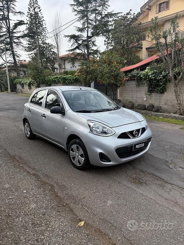 Usata Nissan Micra Acenta 80 CV (58 kW) 2015 Grigio Utilitaria
