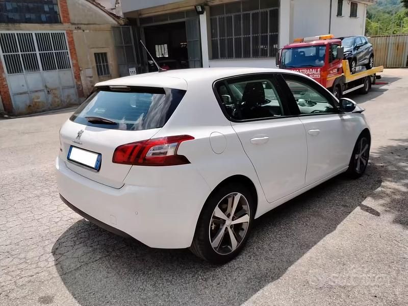 Usata Peugeot 308 100 CV (73 kW) 2017 Bianco Berlina