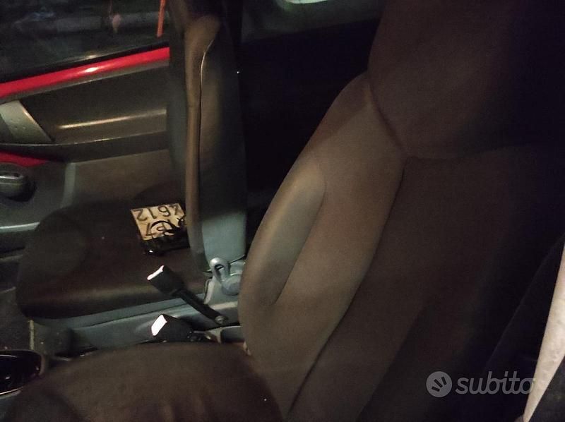 Usata Toyota Aygo 67 CV (49 kW) 2008 Giallo Utilitaria