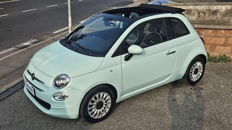 Begagnad Fiat 500C Lounge 69 HK (50 kW) 2021 Grön Cab