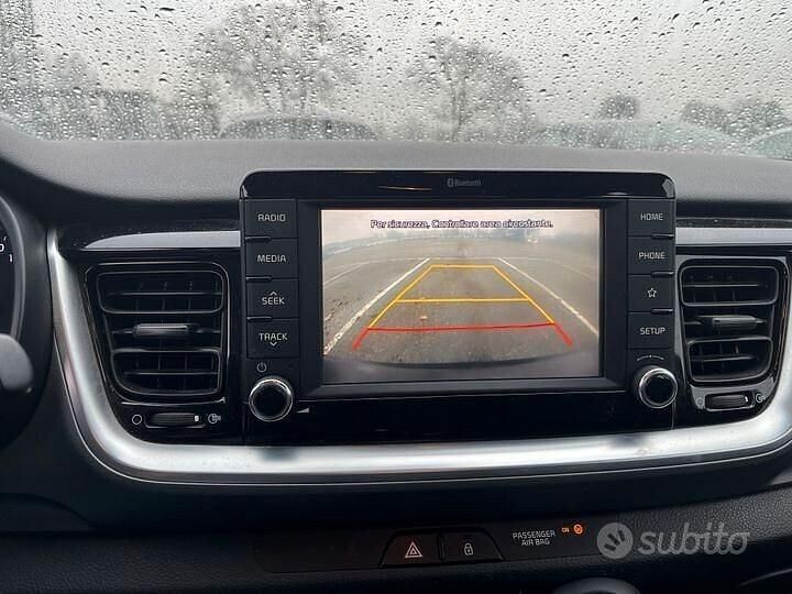 Begagnad Kia Stonic 97 HK (71 kW) 2020 Grå SUV