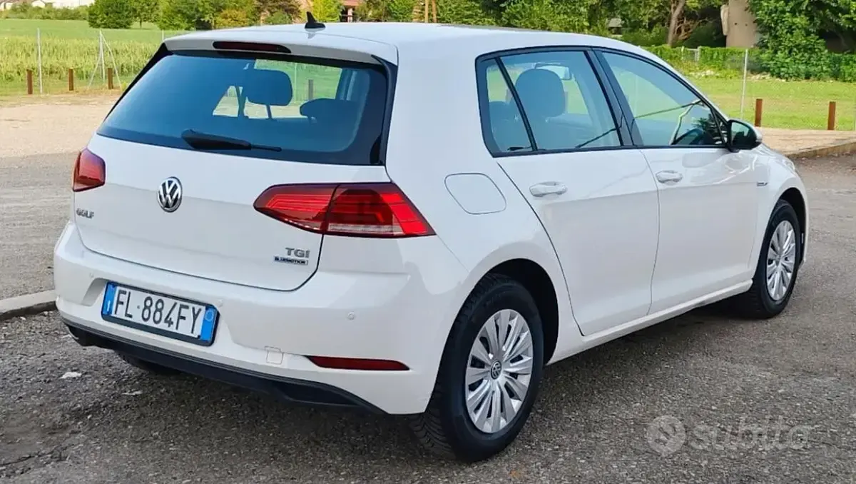 Usata VW Golf VII Trendline 110 CV (80 kW) 2017 Bianco Berlina