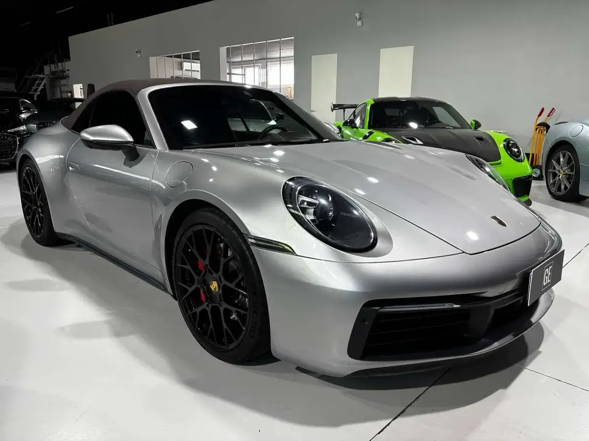 Usata Porsche 911 Carrera 4S Cabriolet 450 CV (330 kW) 2019 Argento Cabrio