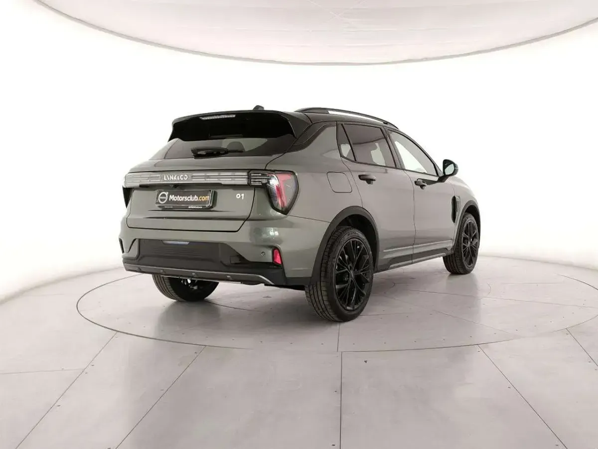 Nuova Lynk & Co 01 139 CV (102 kW) 2026 Verde SUV