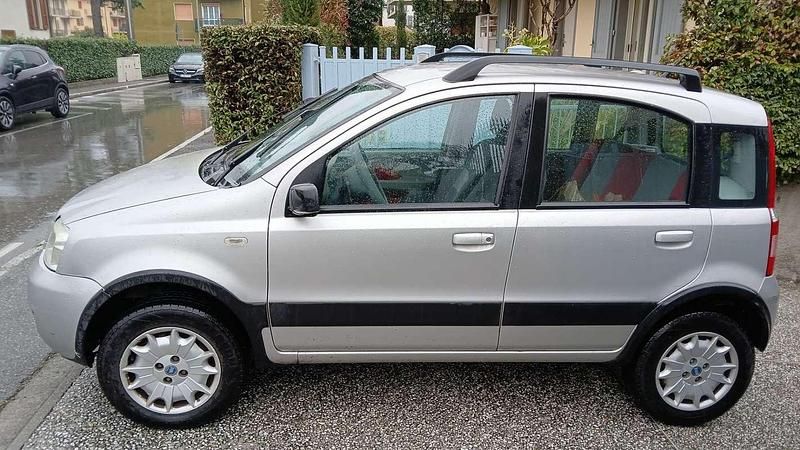 Usata Fiat Panda 4x4 60 CV (44 kW) 2006 Utilitaria