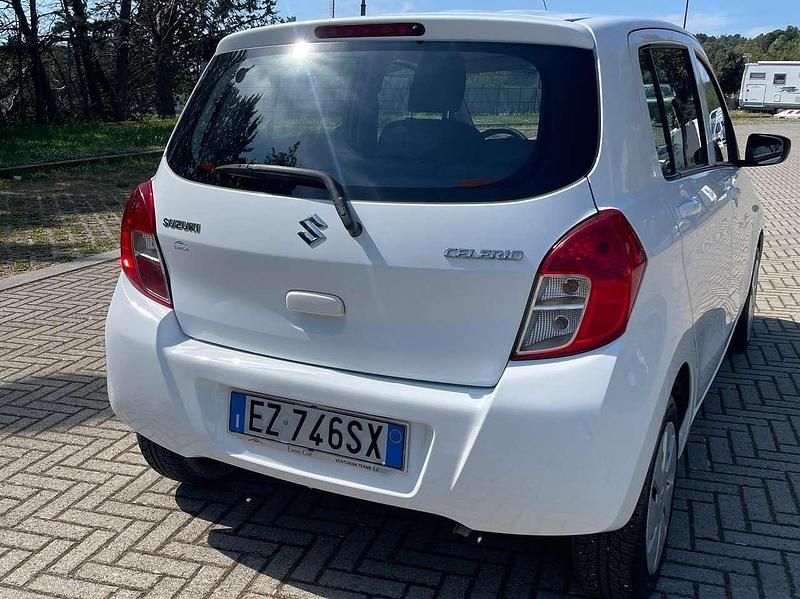 Usata Suzuki Celerio Style 68 CV (50 kW) 2015 Bianco Utilitaria