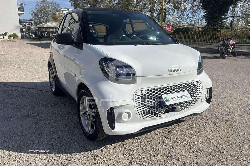Usata Smart ForTwo Coupé Pure 41 kW (56 CV) 2020 Bianco Utilitaria