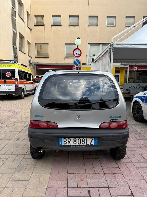 Usata Fiat 600 54 CV (39 kW) 2007 Grigio Utilitaria