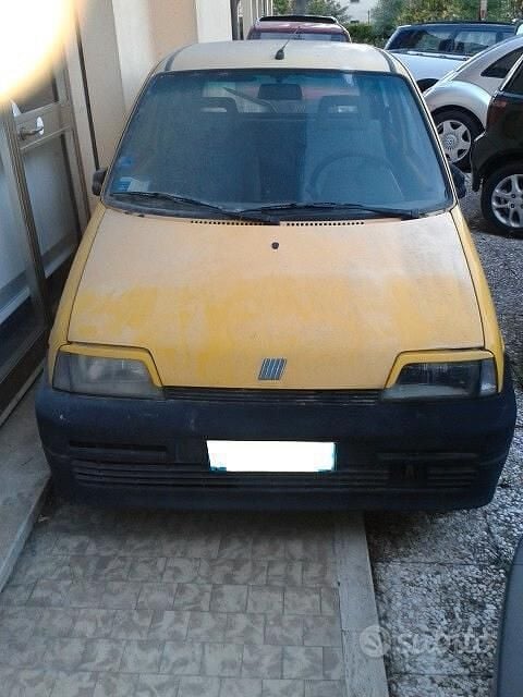 Giallo Usata 1996 Fiat Cinquecento S Due volumi | 799 € (Buon prezzo) - Immagine 1/4