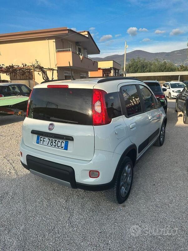 Usato 2016 Fiat Panda 4x4 1.2 Diesel 75 CV (13.300 €)