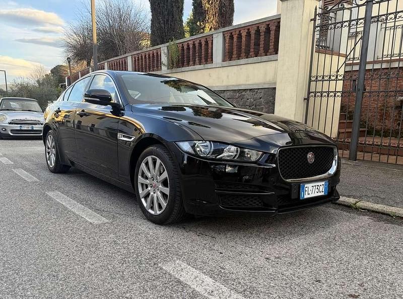 Usata Jaguar XE Pure 179 CV (131 kW) 2017 Berlina