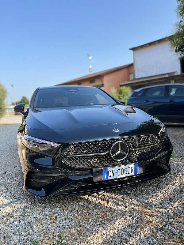 Usata Mercedes A180 AMG Line Premium 116 CV (85 kW) 2024 Berlina