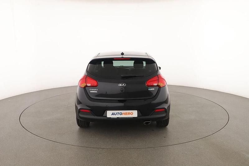 Usata Kia Ceed 128 CV (94 kW) 2015 Nero Utilitaria