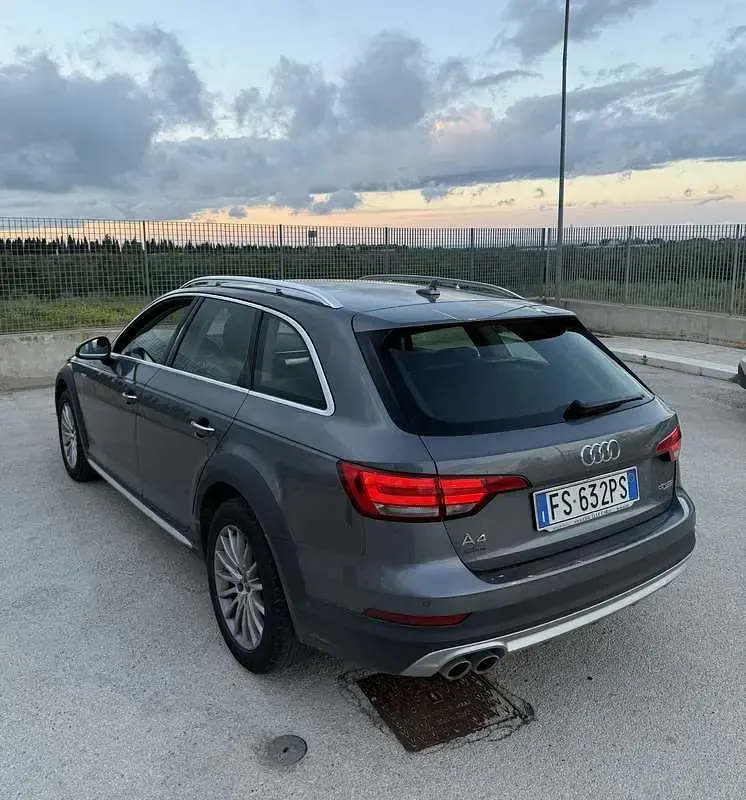 Usata Audi A4 Allroad Business 190 CV (139 kW) 2019 Station wagon