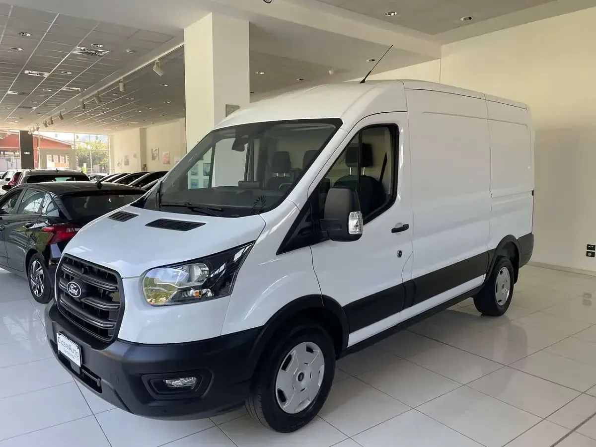 Usata Ford Transit 131 CV (96 kW) 2025 Bianco Furgone