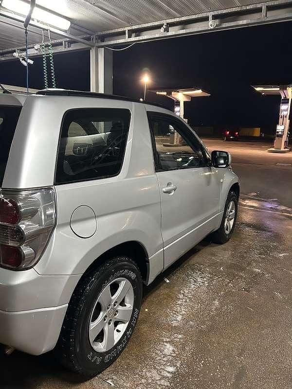 Usata Suzuki Grand Vitara 129 CV (94 kW) 2007 Grigio SUV