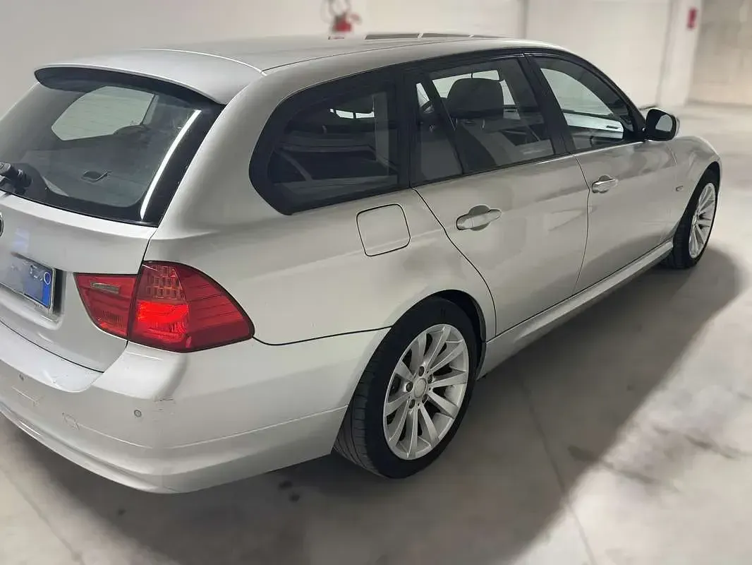 Usata BMW 320 177 CV (130 kW) 2009 Argento Station wagon