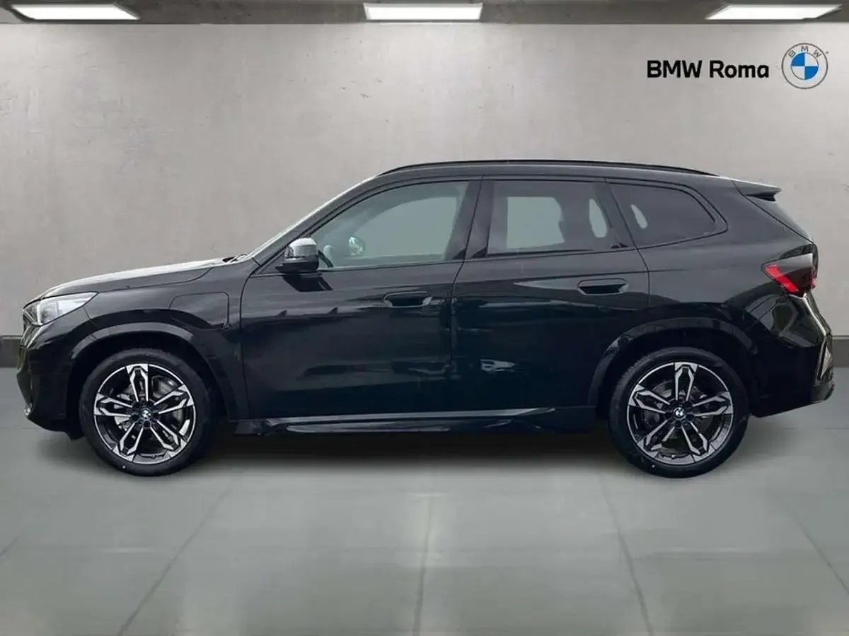 Usata BMW X1 M Sport 245 CV (180 kW) 2026 Black sapphire metallizzato SUV