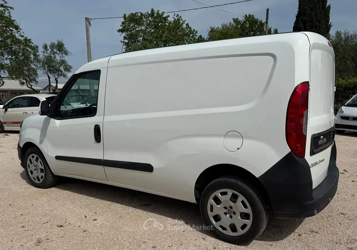 Usata Fiat Doblò 120 CV (88 kW) 2019 Monovolume
