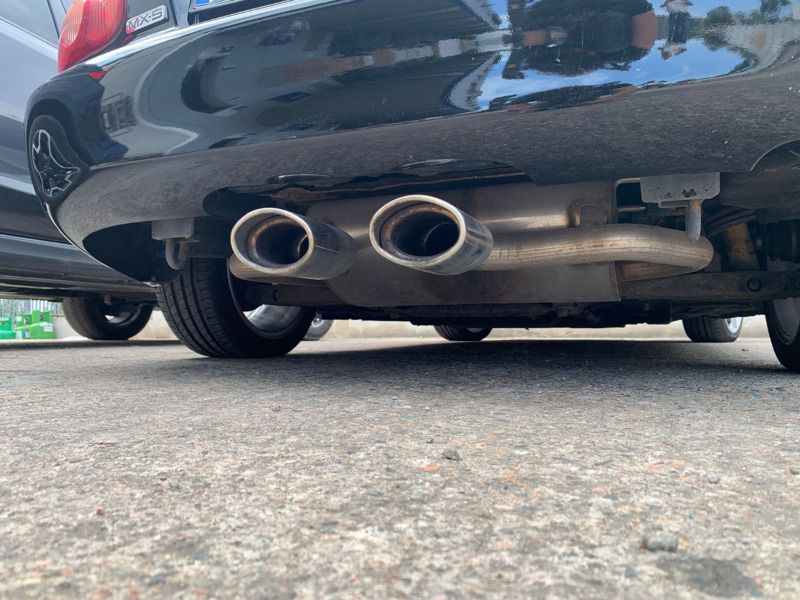 Usata Mazda MX5 Inclusive 146 CV (107 kW) 2001 Nero Cabrio