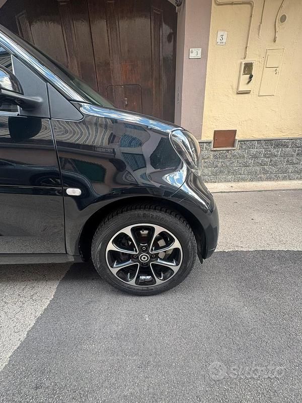 Usata Smart ForFour 2015 Nero Utilitaria