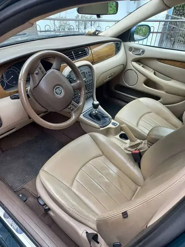 Usata Jaguar X-type Executive 131 CV (96 kW) 2005 Verde Station wagon