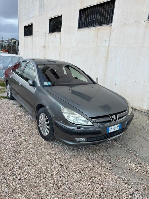 Grigio Usata 2004 Peugeot 607 Tre volumi | 1500 € - Immagine 1/4